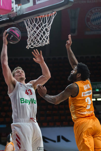 第一的身份 第一的身份